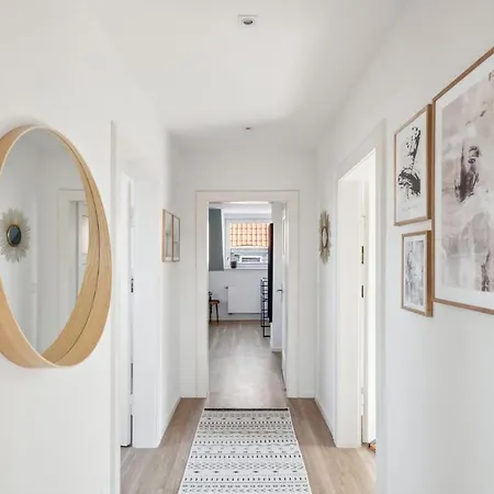 Your Away From - A Workplace In Every Hanower