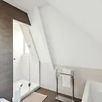 Your Away From - A Workplace In Every Apartamento *