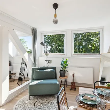 Your Away From - A Workplace In Every Apartment *
